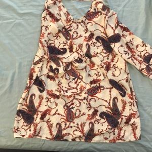 Cute shirt with 3/4 arm detail